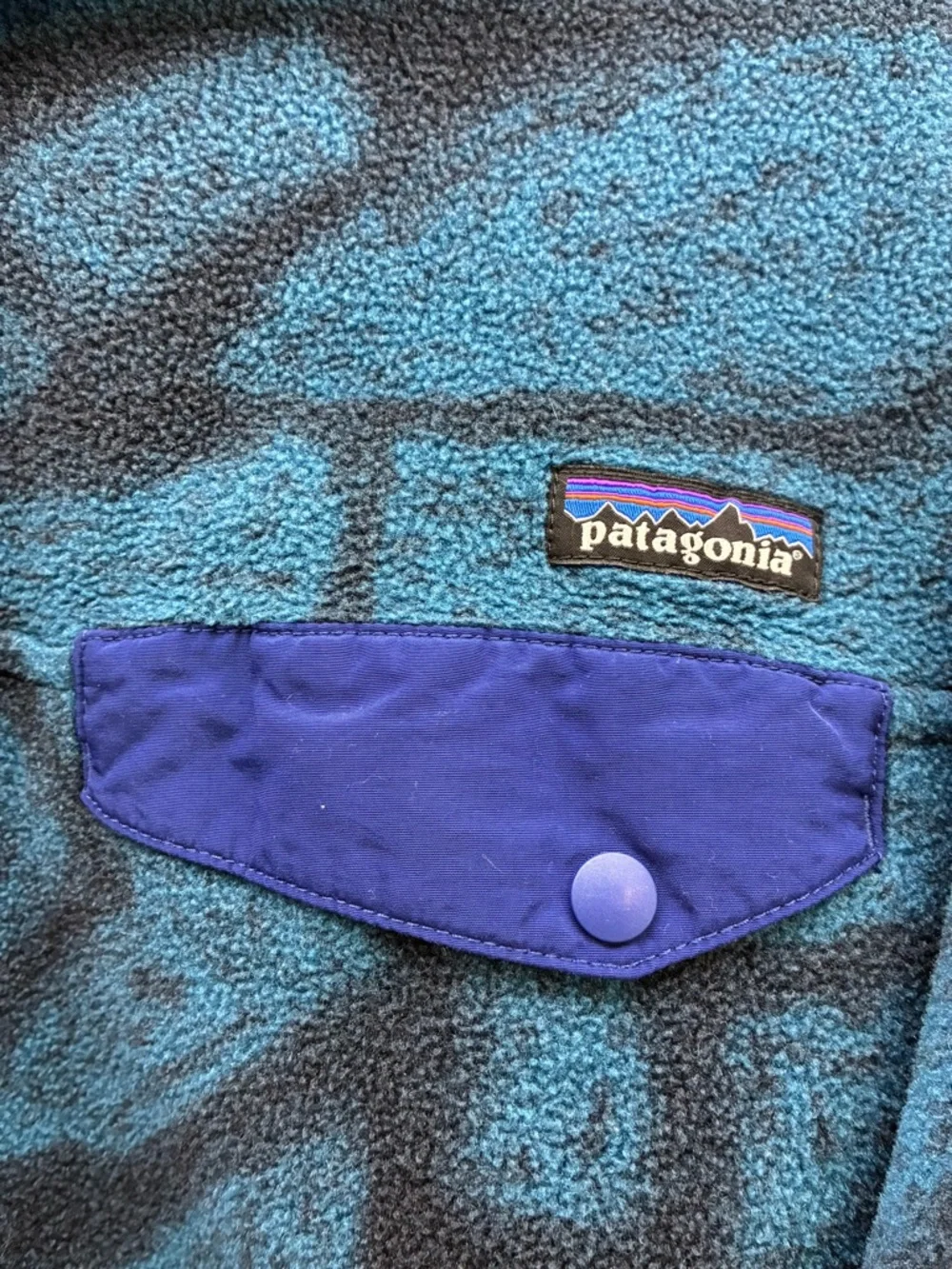 2015 PATAGONIA SYNCHILLA SNAP-T PULLOVER, SHALE/NAVY ABSTRACT PRINT RETIRED/RARE - Picture 6 of 16